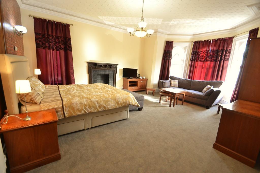 The Milverton Hotel Manchester Extérieur photo